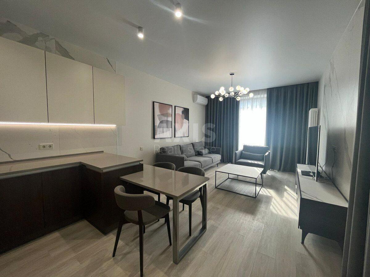 2k apartment vul. Antonovycha 118/193