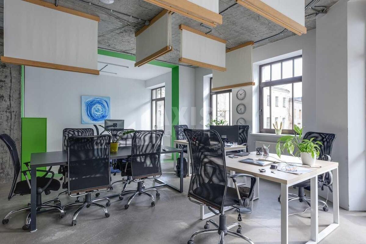 Office vul. Vozdvyzhens'ka 51А, 650m2568822
