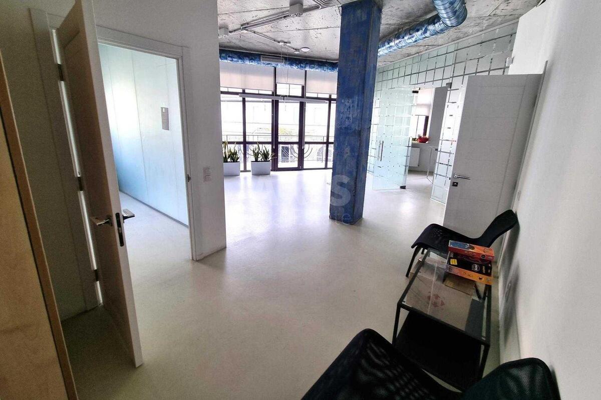 Office vul. Vozdvyzhens'ka 51А, 650m2563335