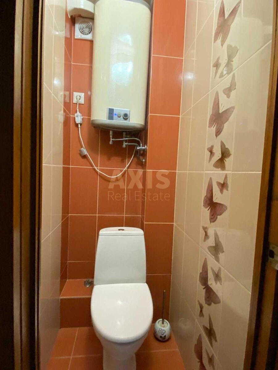 2k apartment pr-t Svobody 4564037