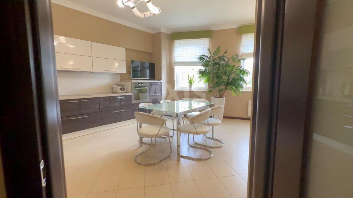 4k apartment vul. Tolstogo L'va 3961033