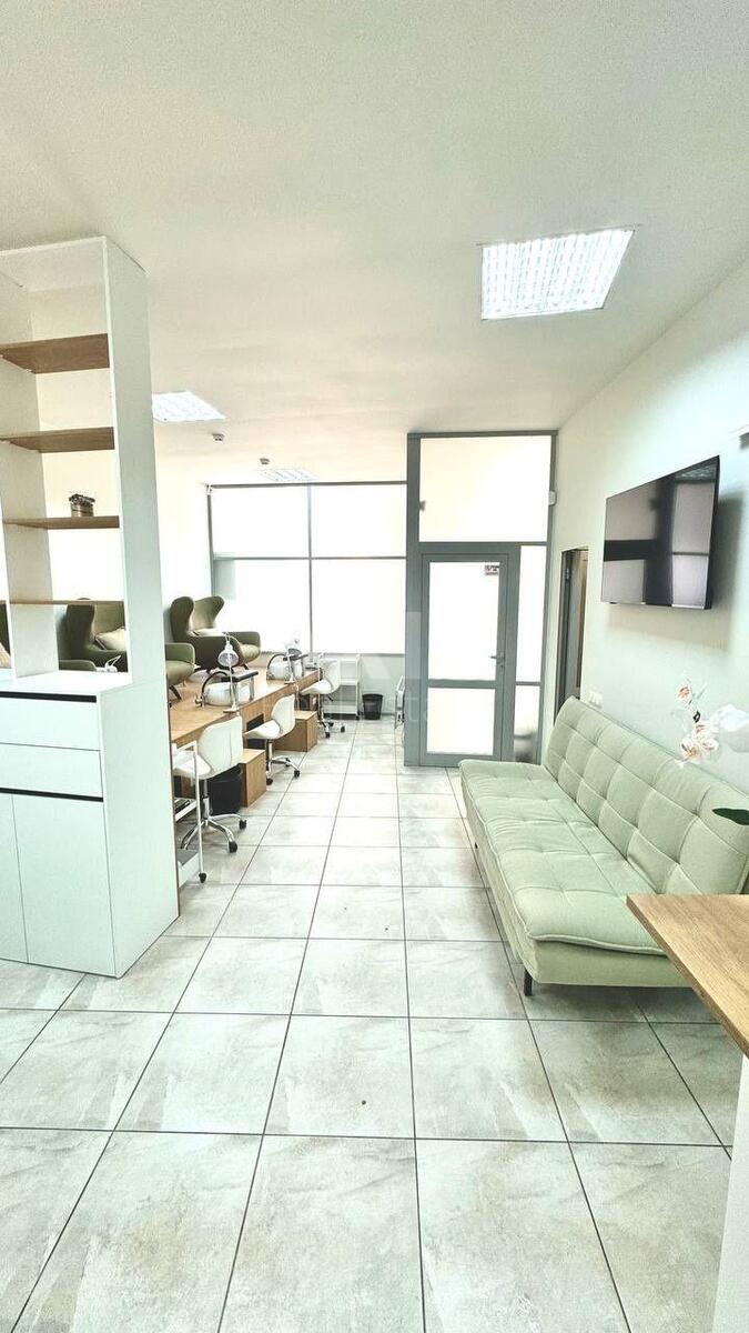 Объект торговли ул. Эрнста Федора 16Б, 72м261147