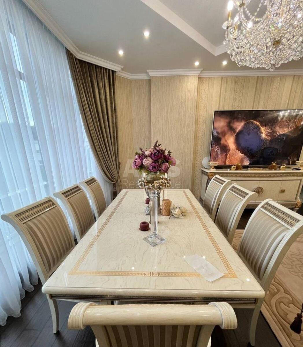4k apartment vul. Strutyns'kogo Sergija 20