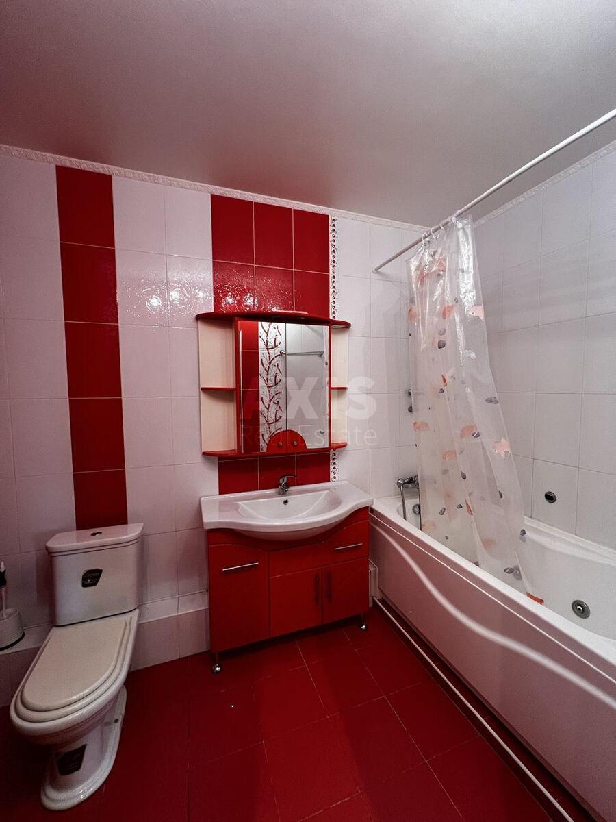 2k apartment vul. Sribnokil's'ka 111