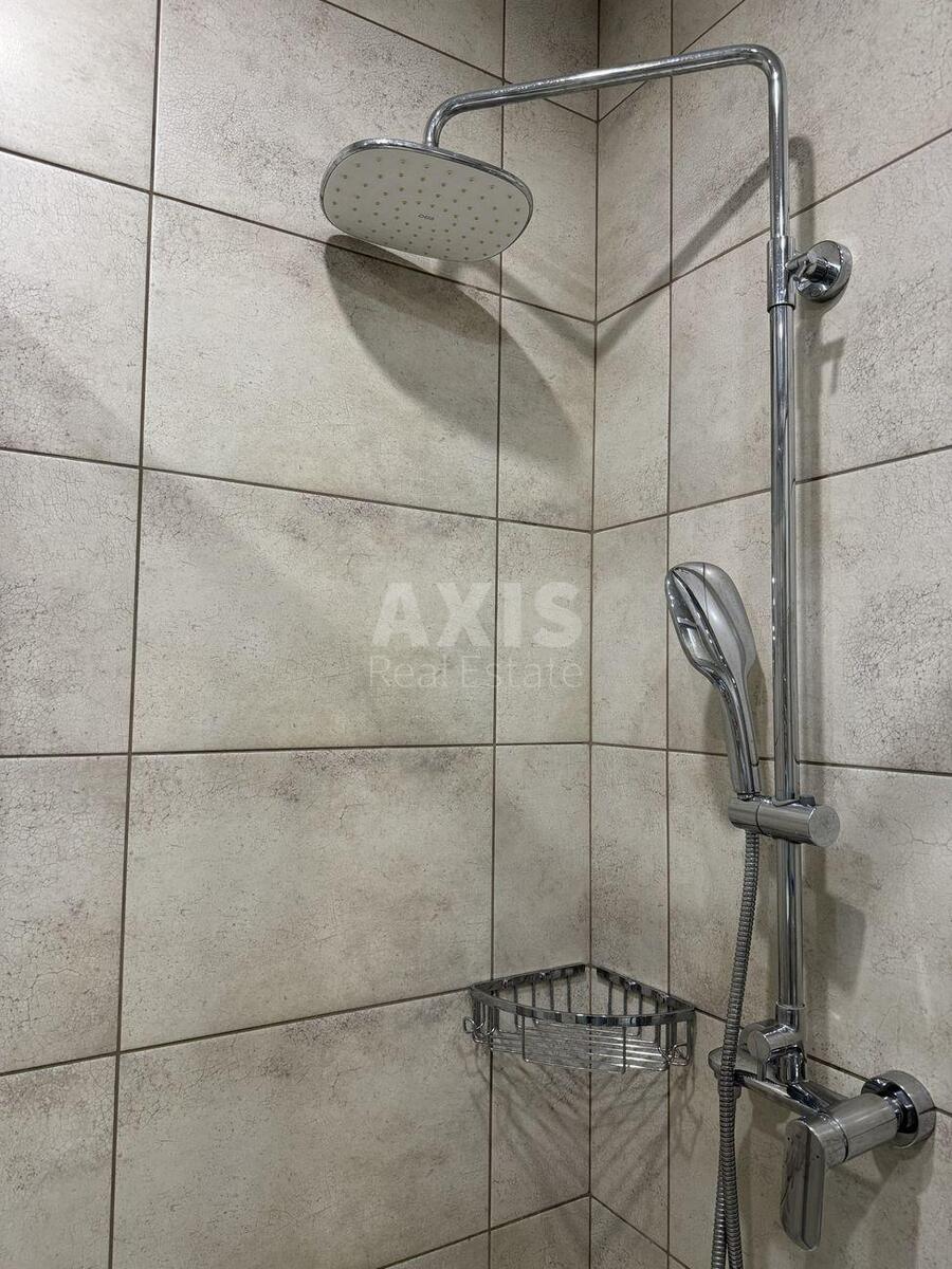 1k apartment vul. Lypkivs'kogo Vasylja Mytropolyta 16Г8
