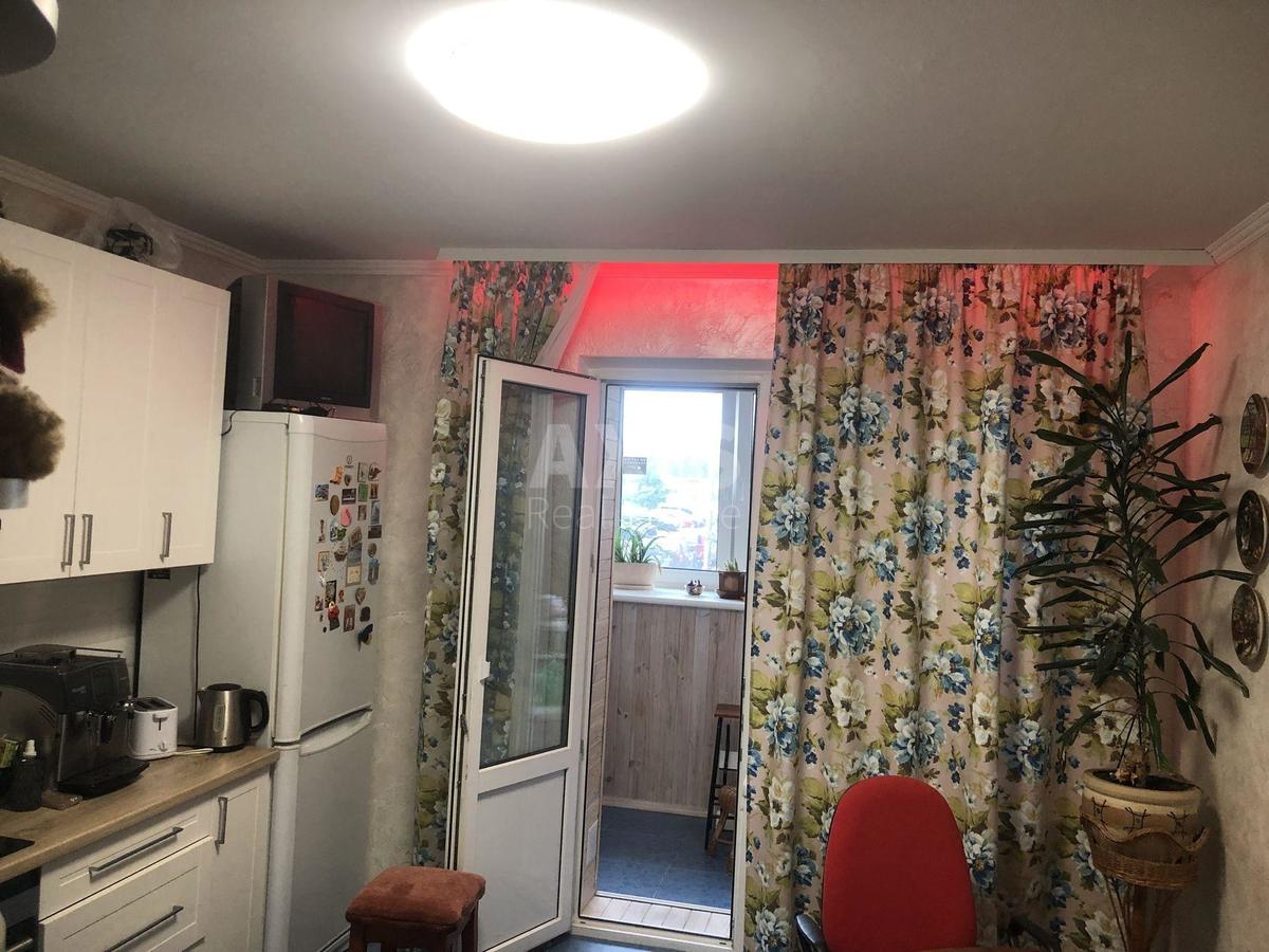 3k apartment vul. Zakrevs'kogo Mykoly 990