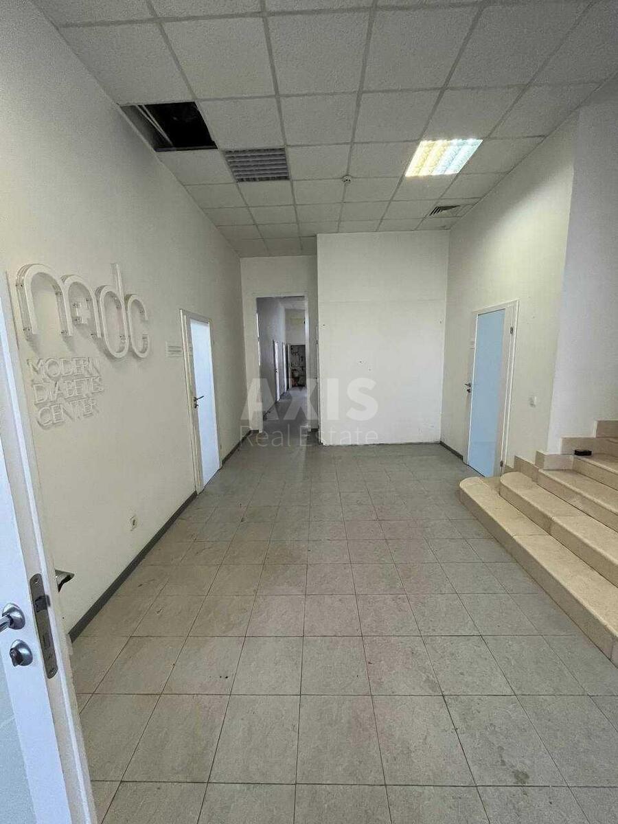 Service object vul. Zoologichna 3Д, 400m21