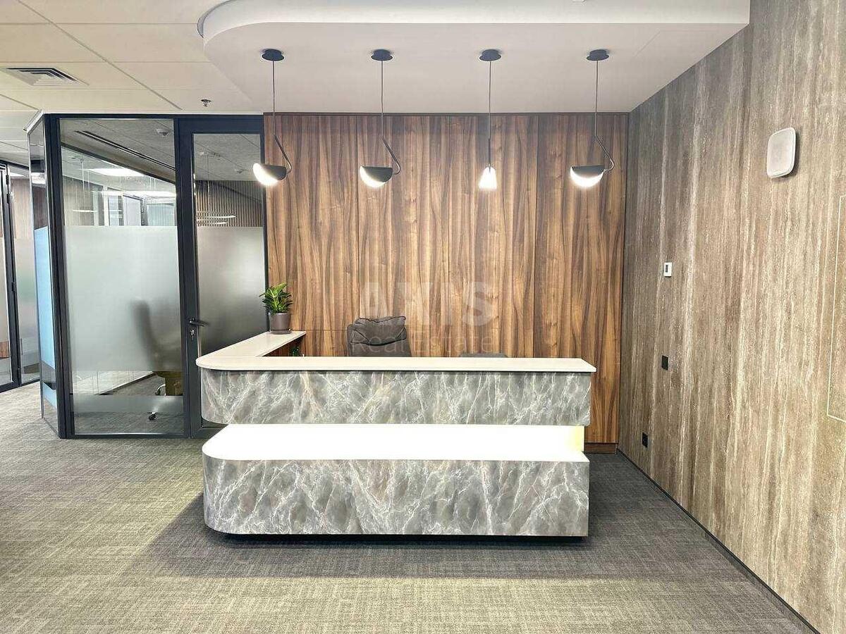Office vul. Strutyns'kogo Sergija 13/15, 372m2