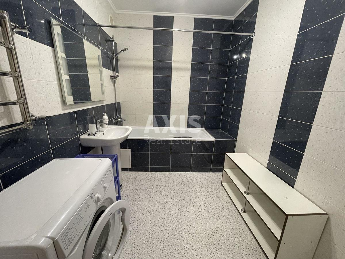 2k apartment vul. Oleny Pchilky 6А