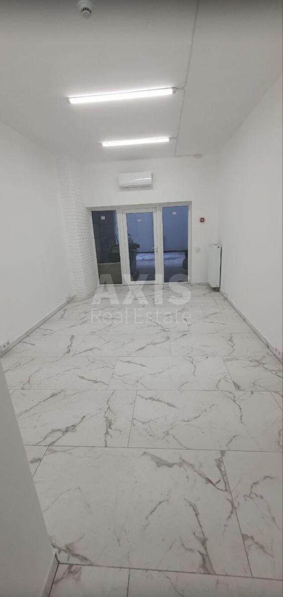 Trade object vul. Myhajla Maksymovycha 24, 20m20