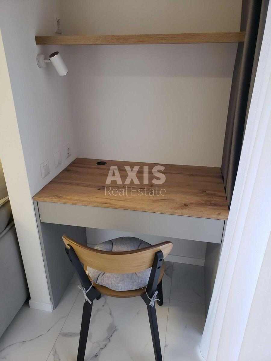 1k apartment vul. Myhajla Maksymovycha 243