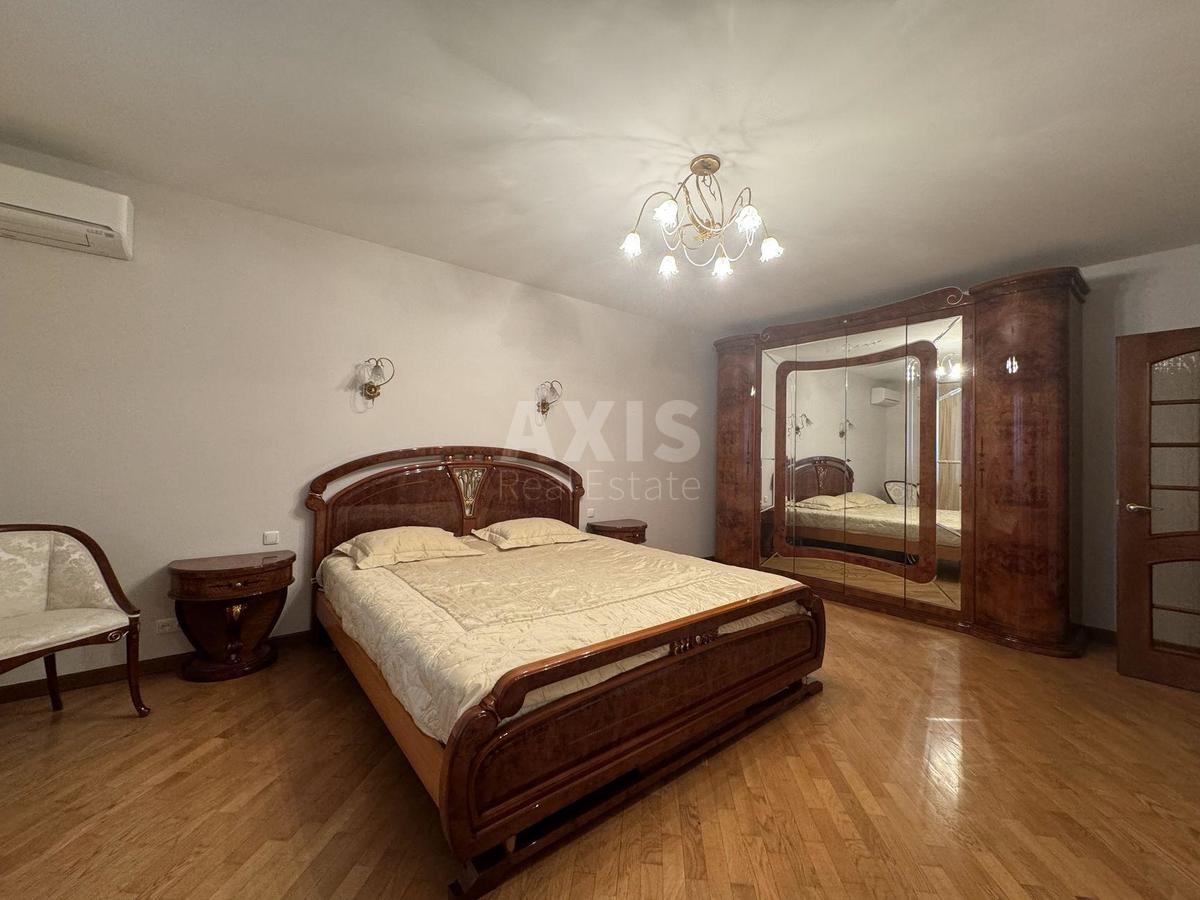 4k apartment vul. Knjazhyj Zaton 116