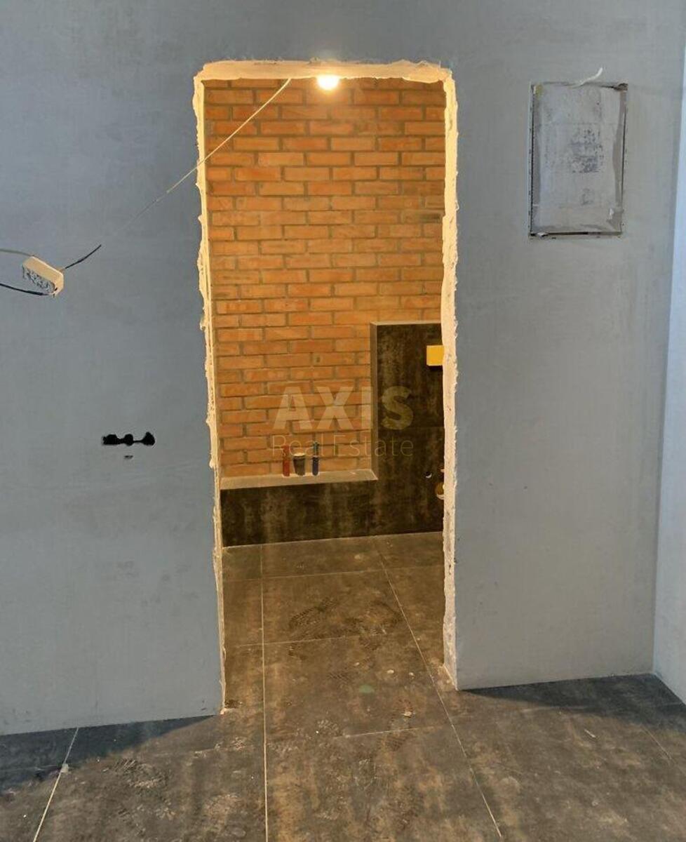 Объект сервиса наб. Днепровская 20Б, 90м22