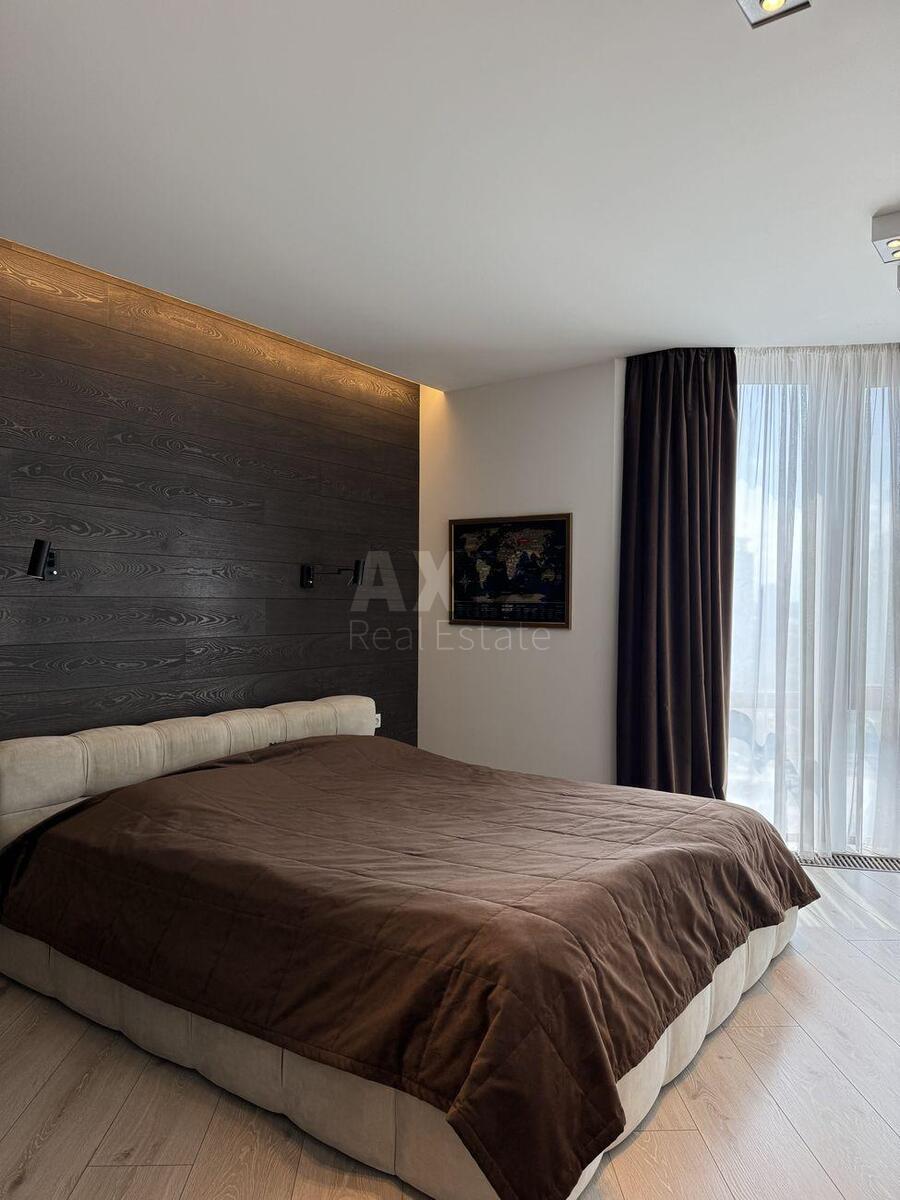 3k apartment nab. Dniprovs'ka 250