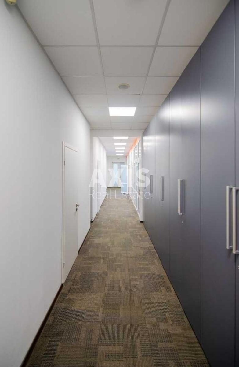 Office vul. Pymonenka Mykoly 13, 268m2596803
