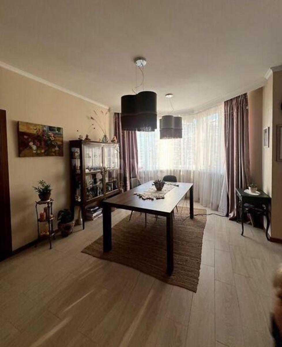 4k apartment vul. Yulia Zdanovska 74Г10
