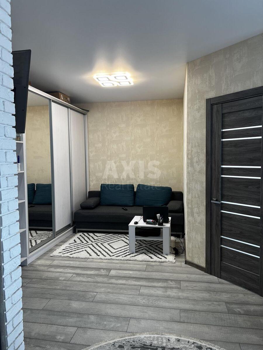 1k apartment vul. Radystiv 324