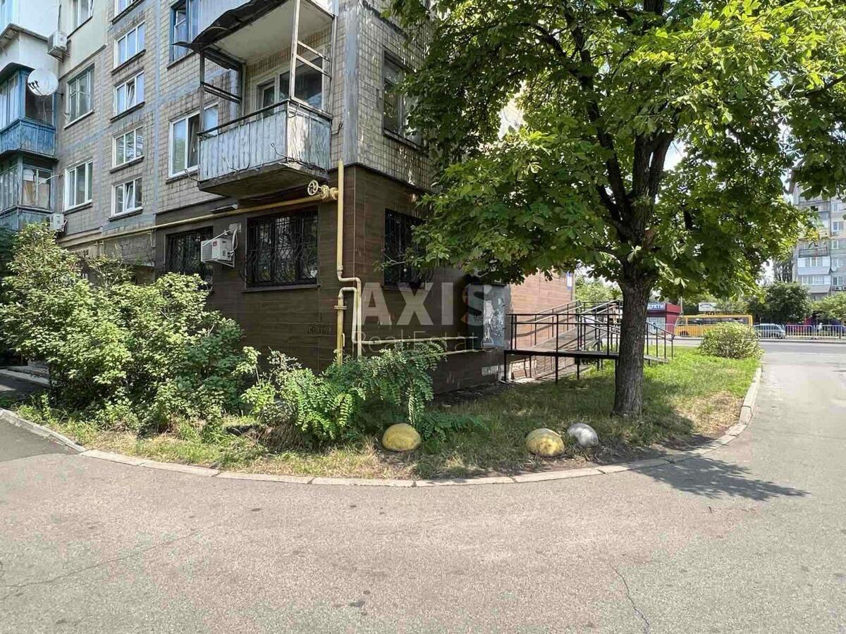 Объект торговли бул. Перова 11, 50м2613823