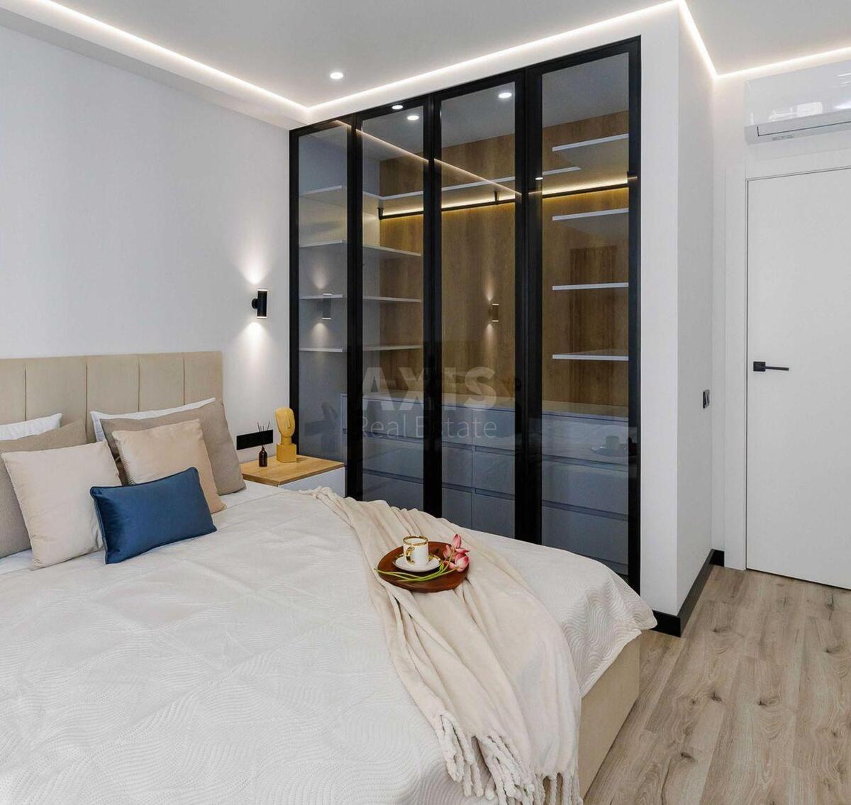 1k apartment vul. Myhajla Maksymovycha 240