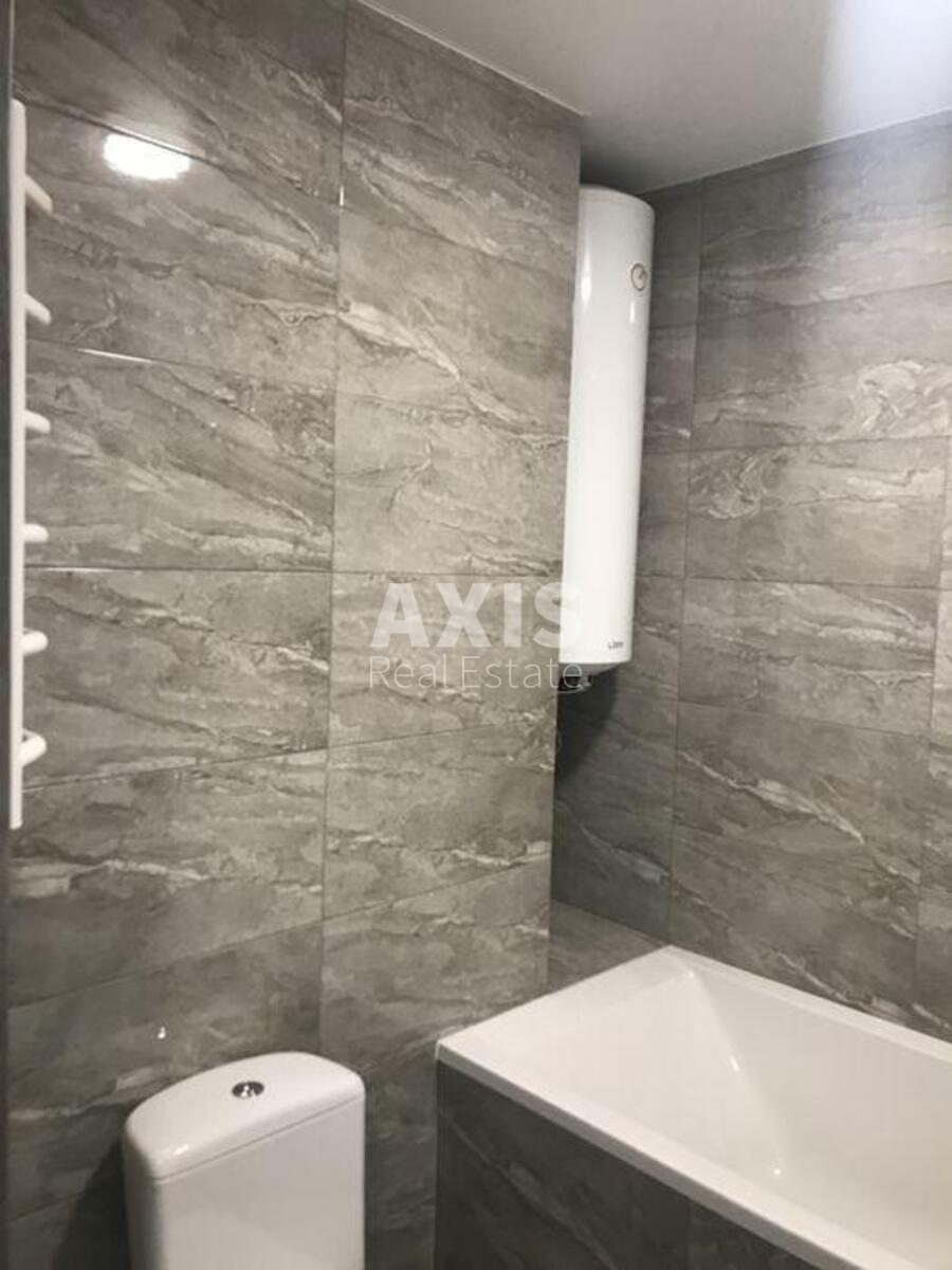 1k apartment prov. Lysogirs'kyj 205