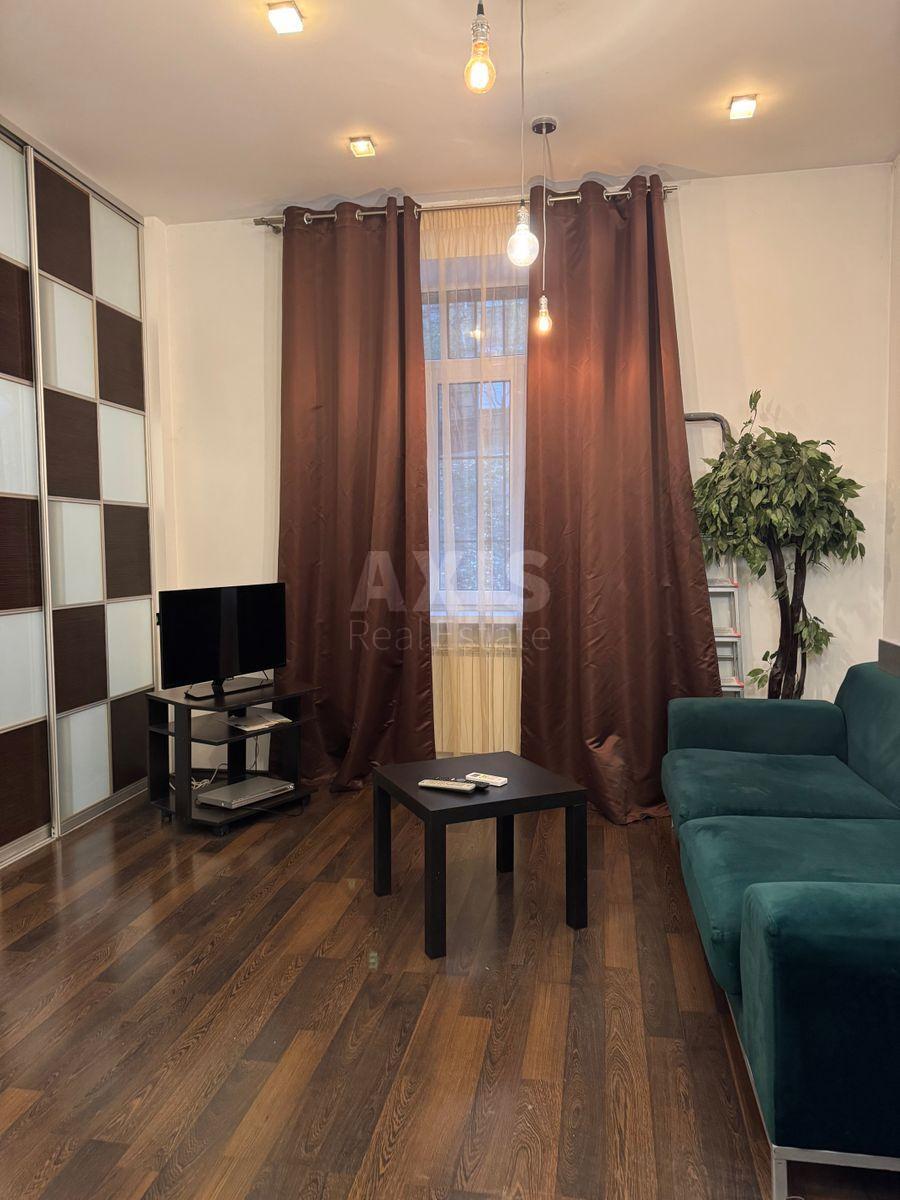 1k apartment bul. Lesi Ukrai'nky 6