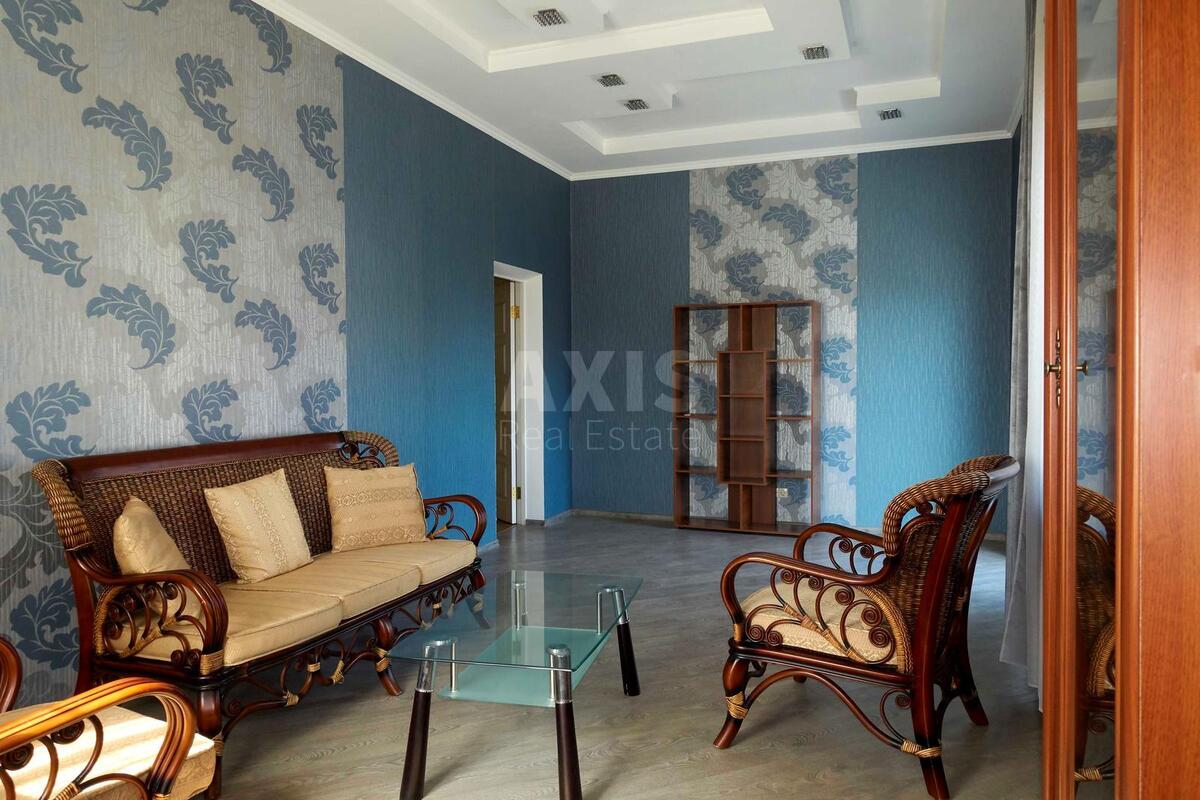 House vul. Bogatyrs'ka, 650m2, Kyiv city593428