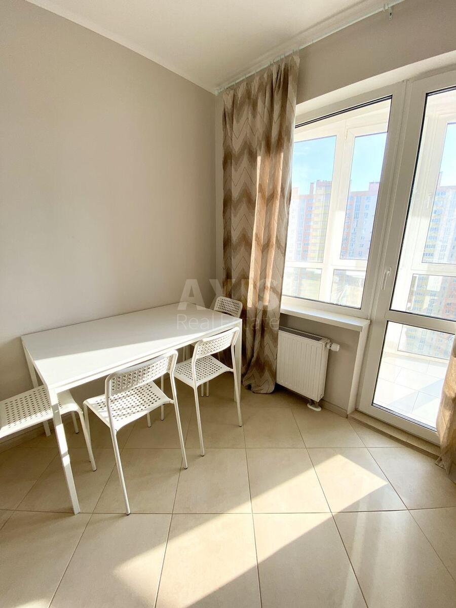 1k apartment vul. Petra Kalnyshevs'kogo 141
