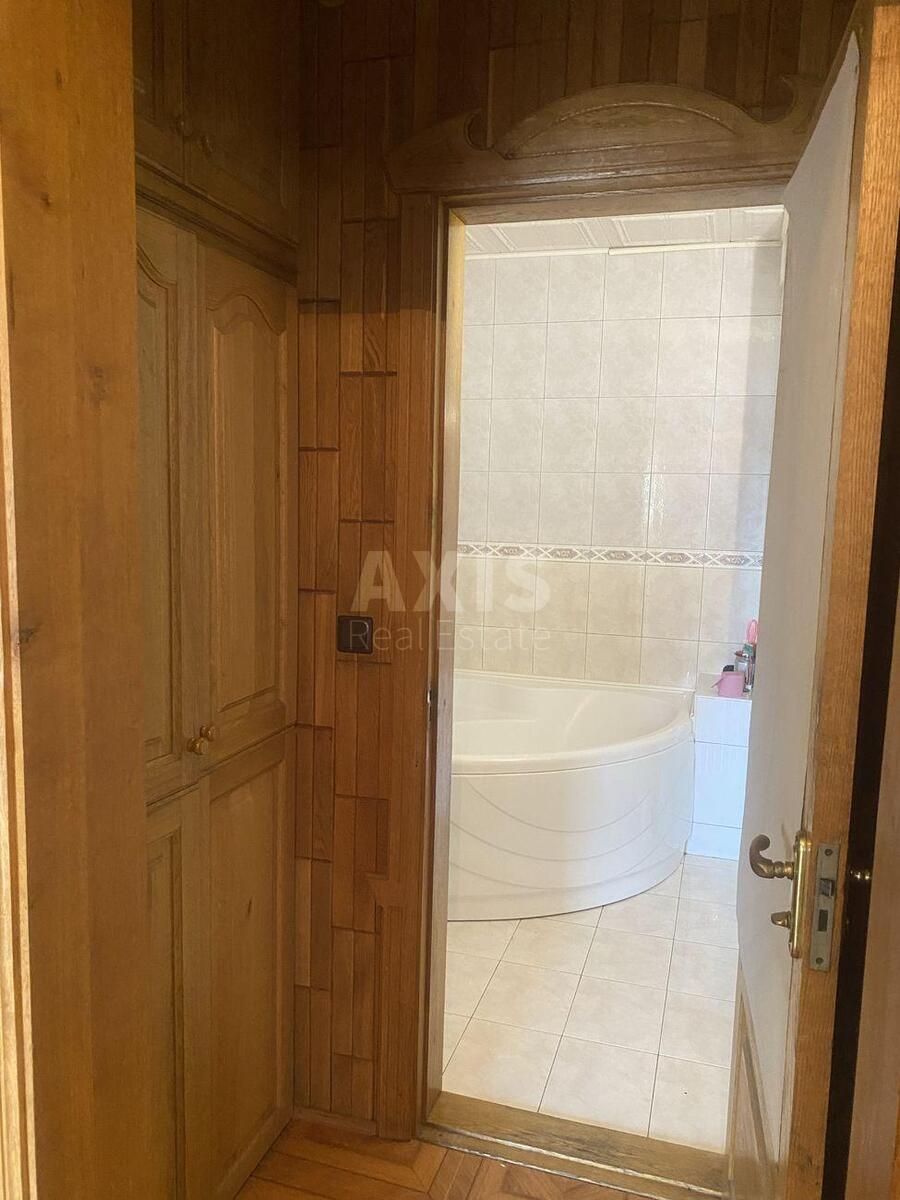 4k apartment vul. Budyshhans'ka 510