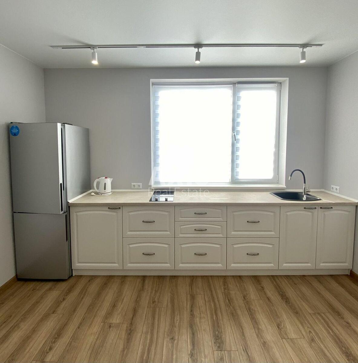 1к квартира вул. Курська 13Е