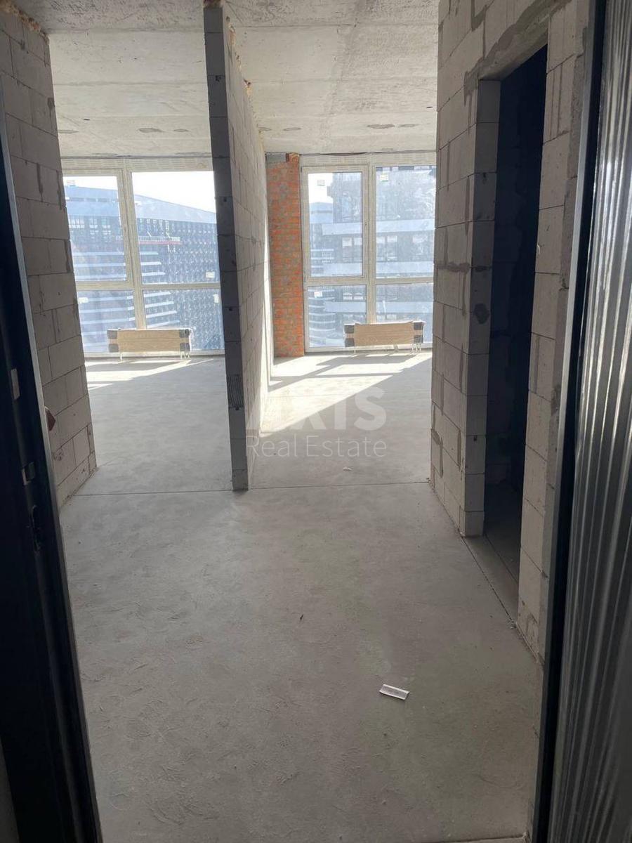 1k apartment nab. Dniprovs'ka 150