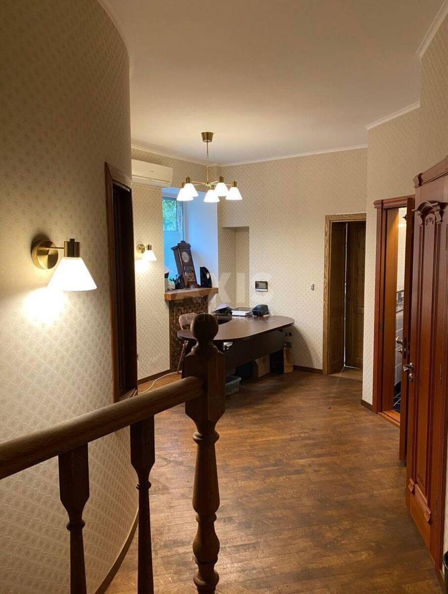 Office vul. Grushevs'kogo Myhajla 28/2, 44m25