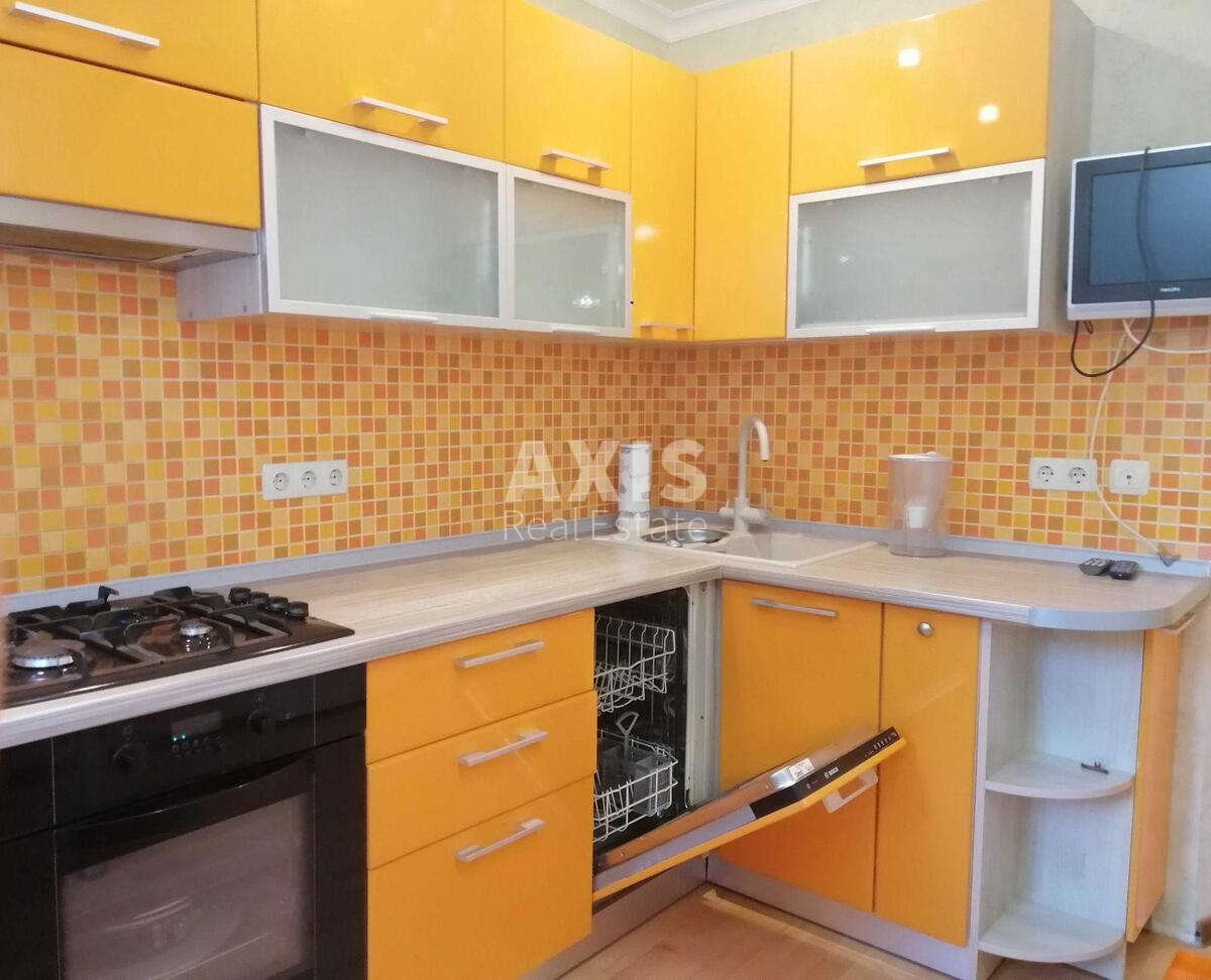 2k apartment vul. Mel'nykova 71601820