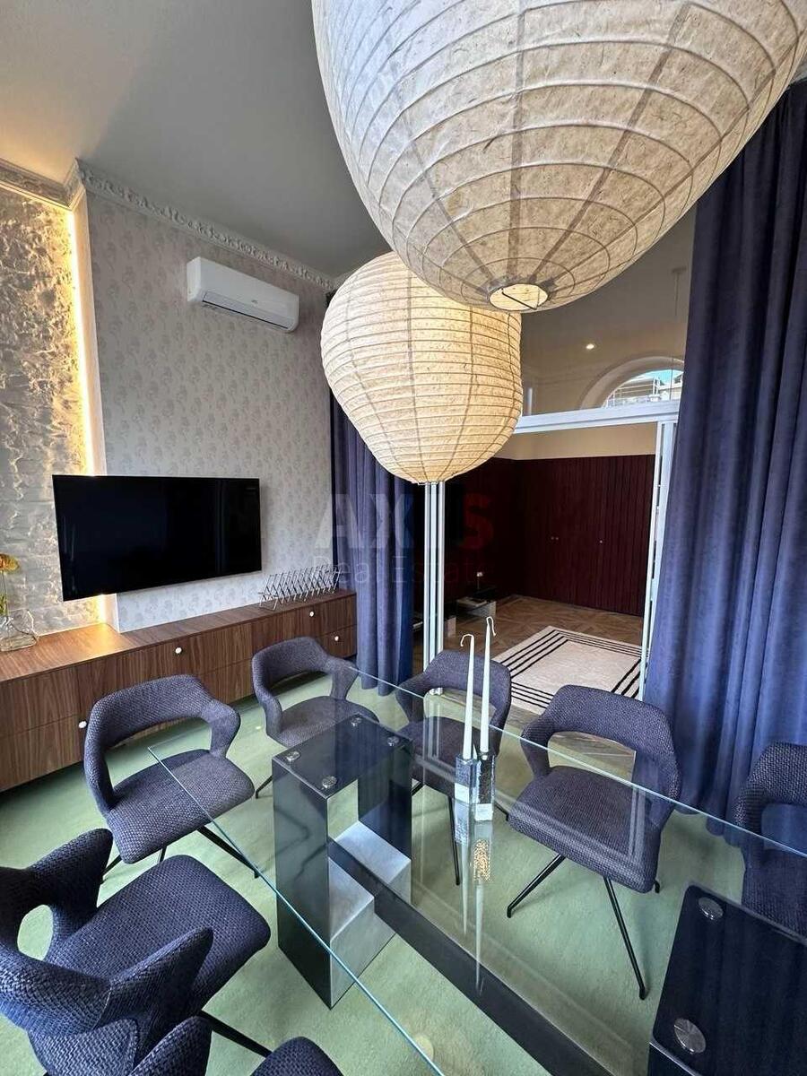 Office vul. Rustaveli Shota 15Б, 135m20