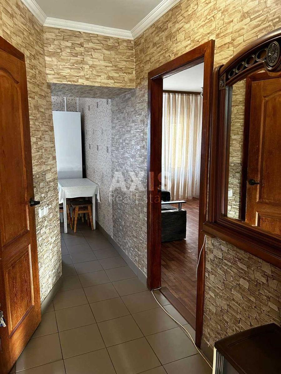 2k apartment vul. Danyla Shherbakivs'kogo 352
