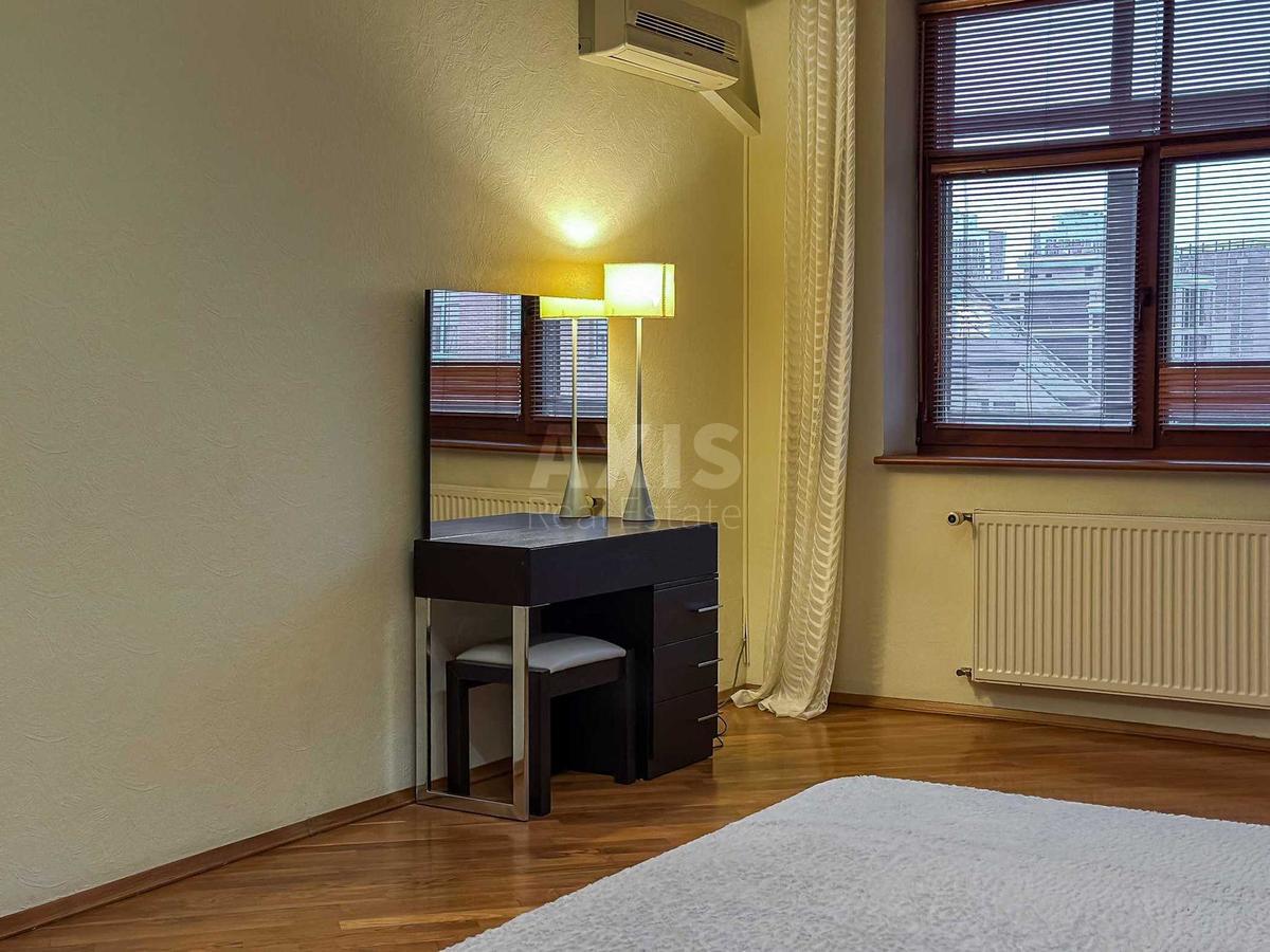 3k apartment vul. Pavlivs'ka 185