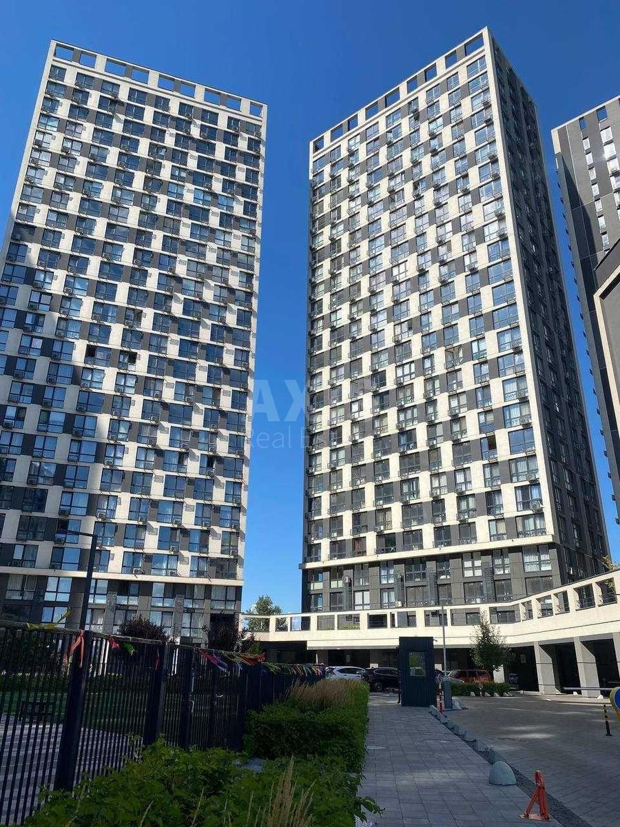 1k apartment nab. Dniprovs'ka 15
