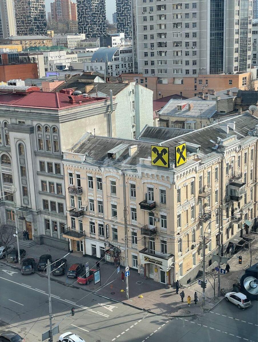 Объект торговли ул. Антоновича 44, 76м20
