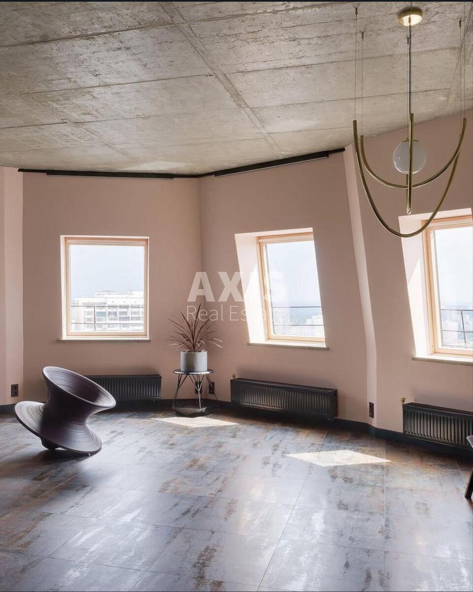 Office vul. Jevgena Konoval'cja 36, 264m25