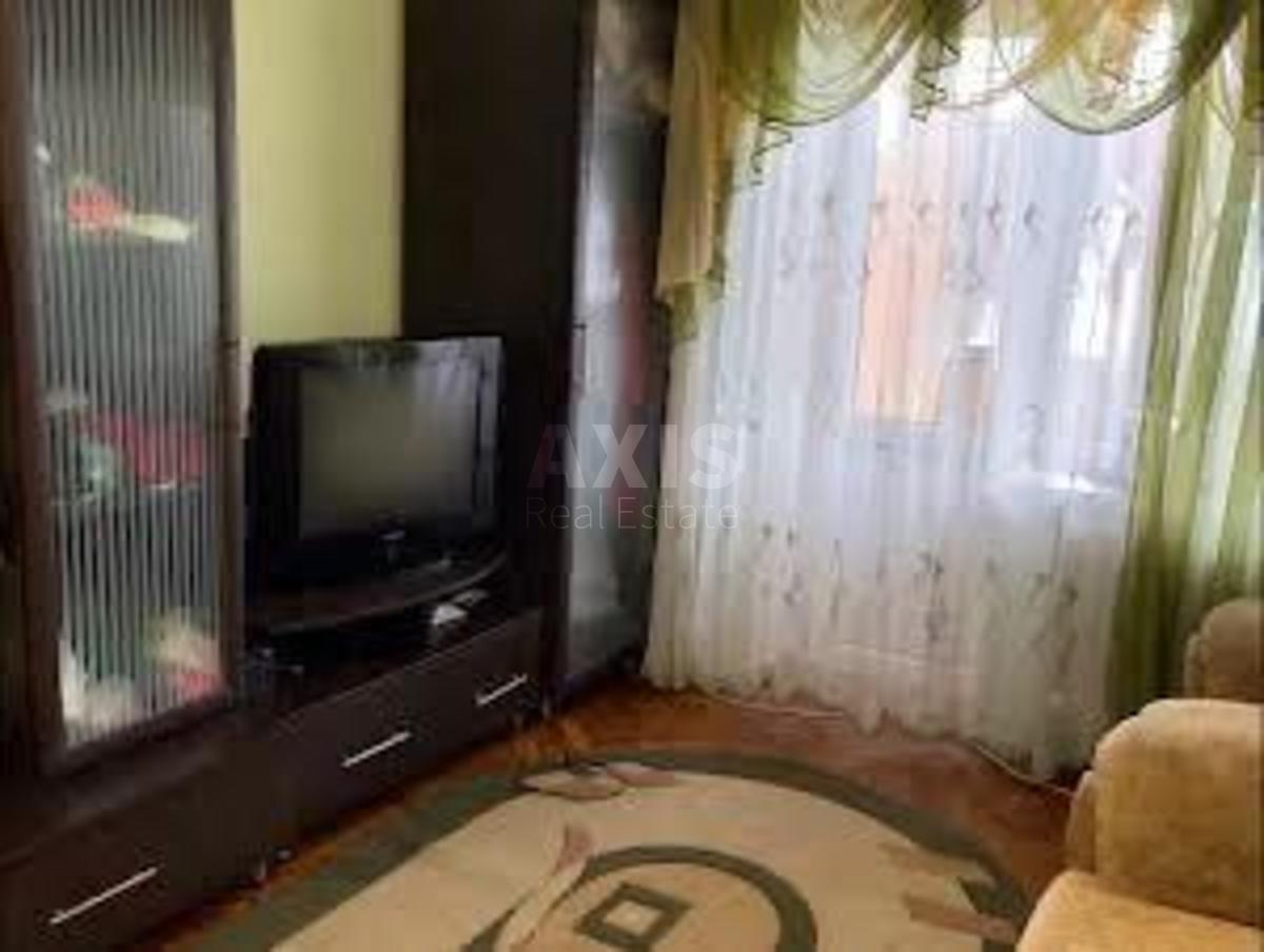 2k apartment vul. Kyrylivs'ka 1312