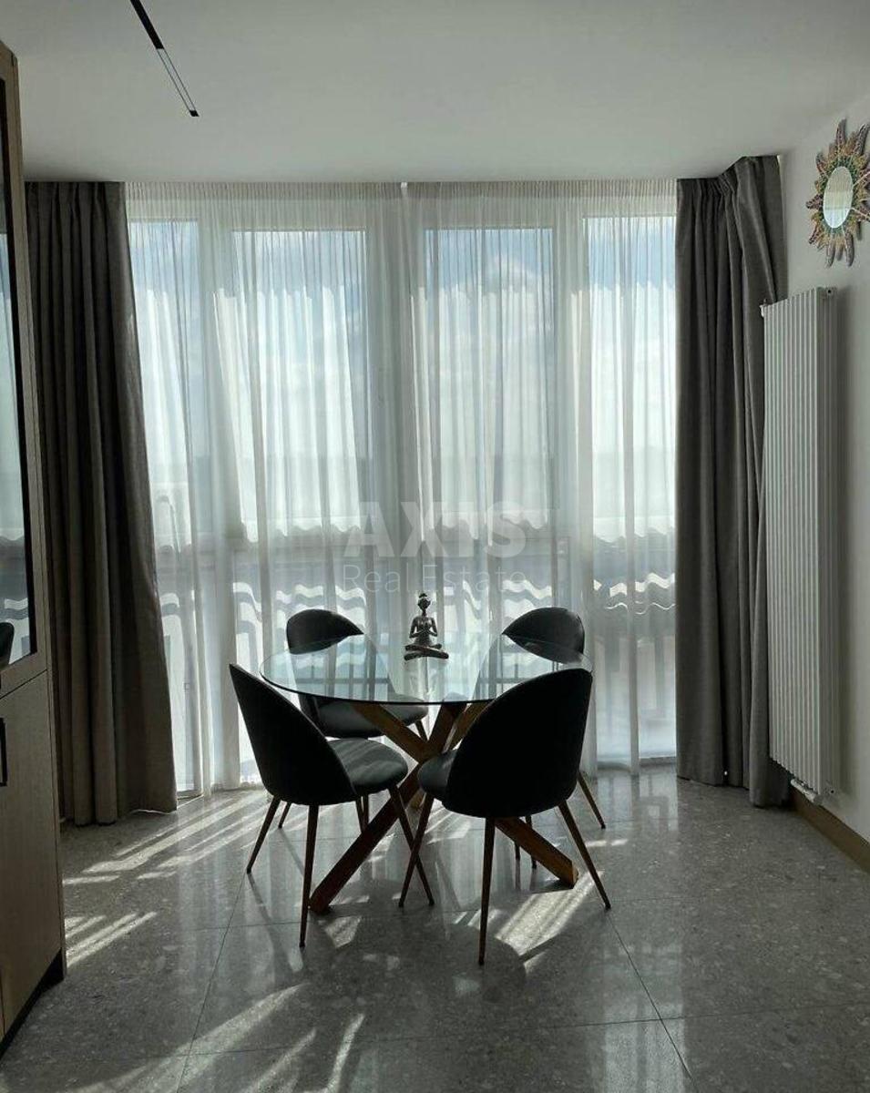 3k apartment vul. Metrologichna 25408660