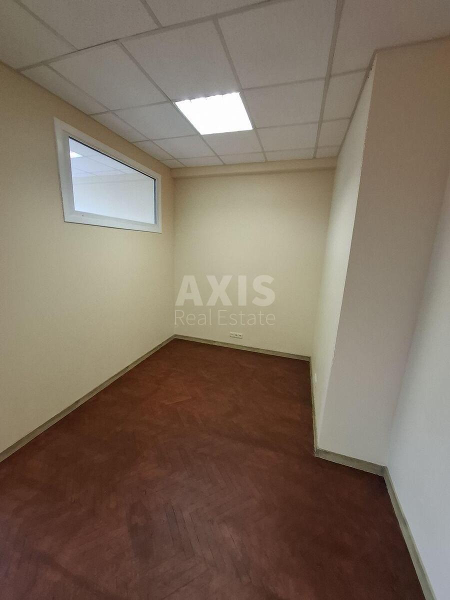 Office bul. Lesi Ukrai'nky 34, 70m20