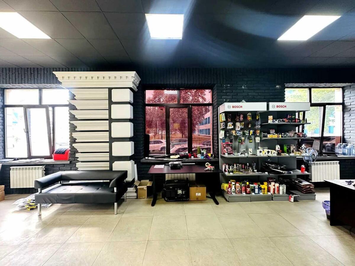 Trade object vul. Kyrylivs'ka 64, 70m2605674