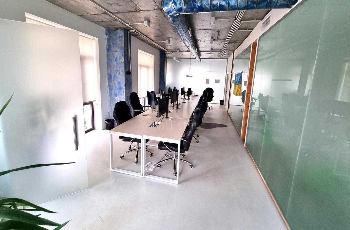 Office vul. Vozdvyzhens'ka 51А, 650m2563333