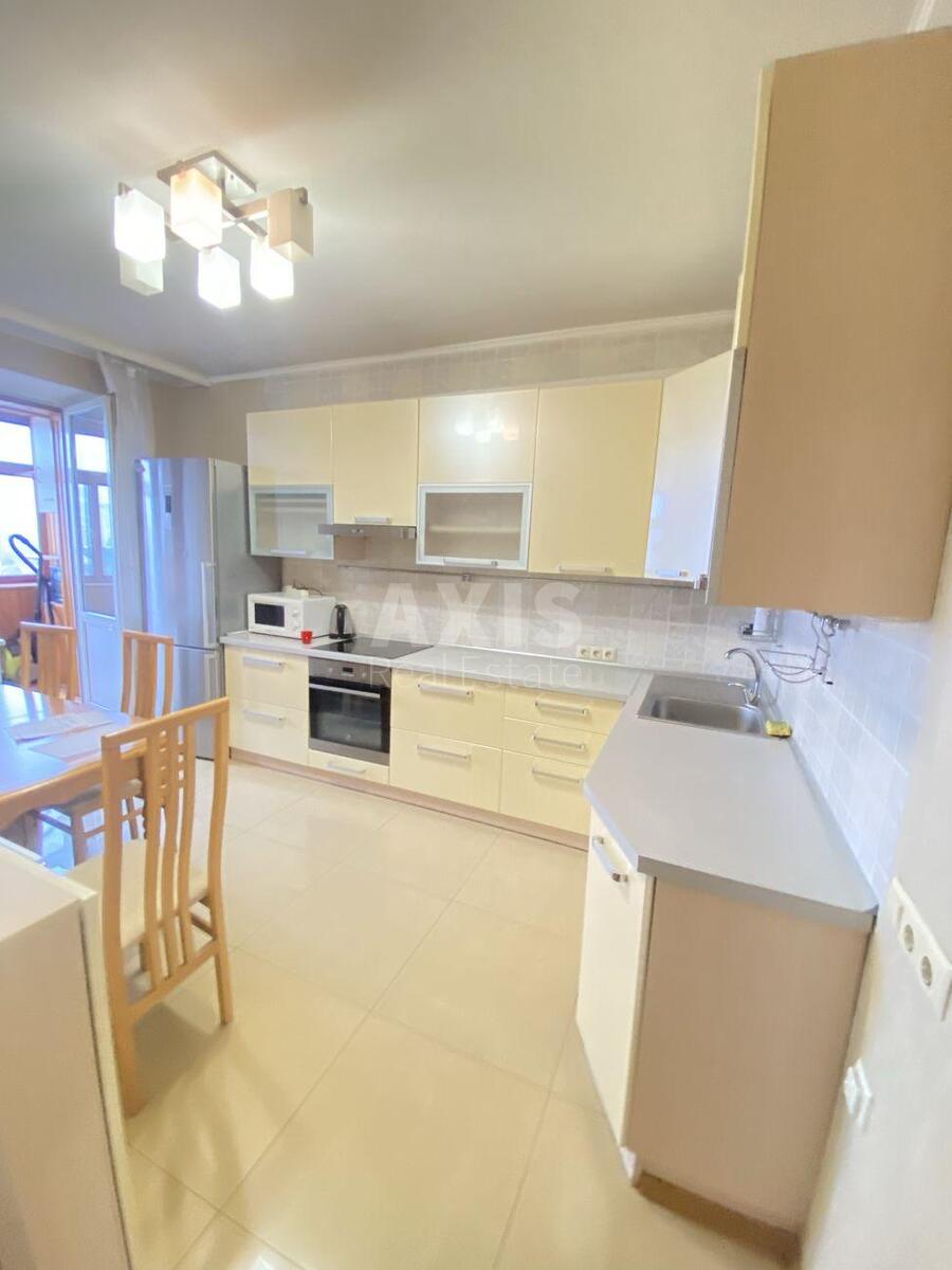 3k apartment vul. Ushakova Mykoly 34А56355