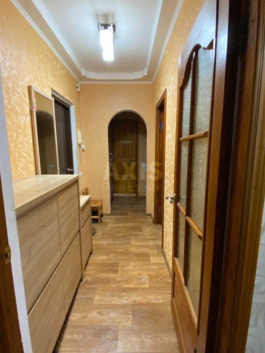 2k apartment pr-t Svobody 4564035