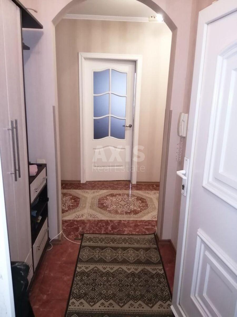 2k apartment vul. Revuc'kogo 42Б12
