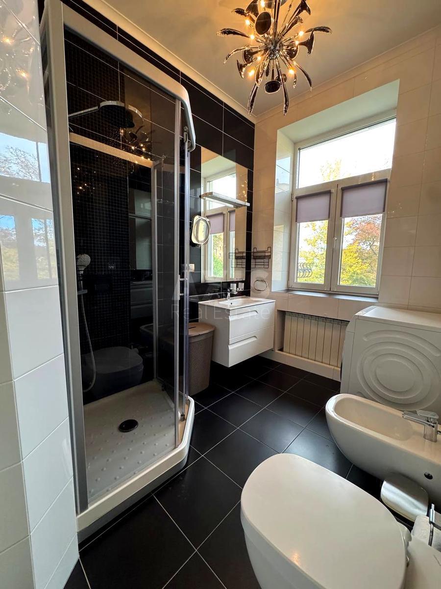 3k apartment vul. Shovkovychna 32/346100911