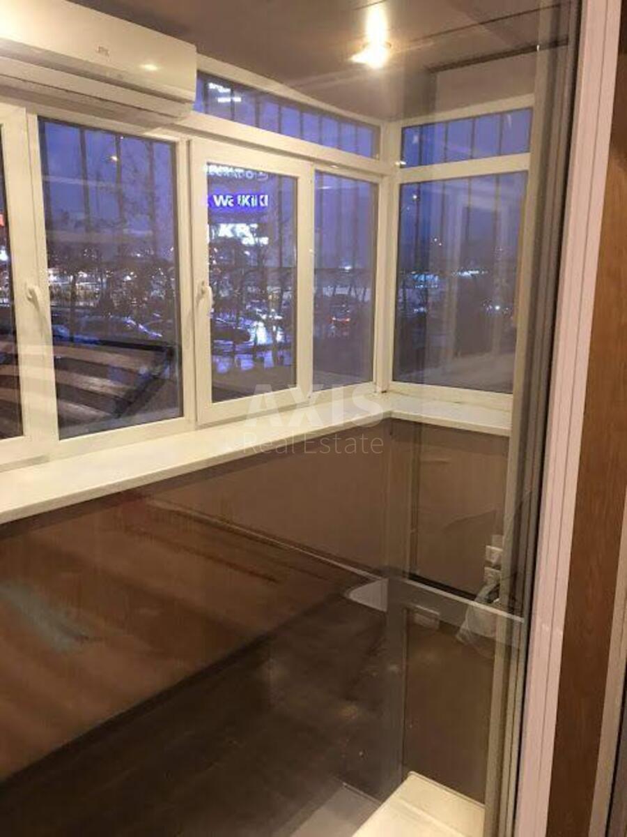 1k apartment vul. Dragomanova 1К4