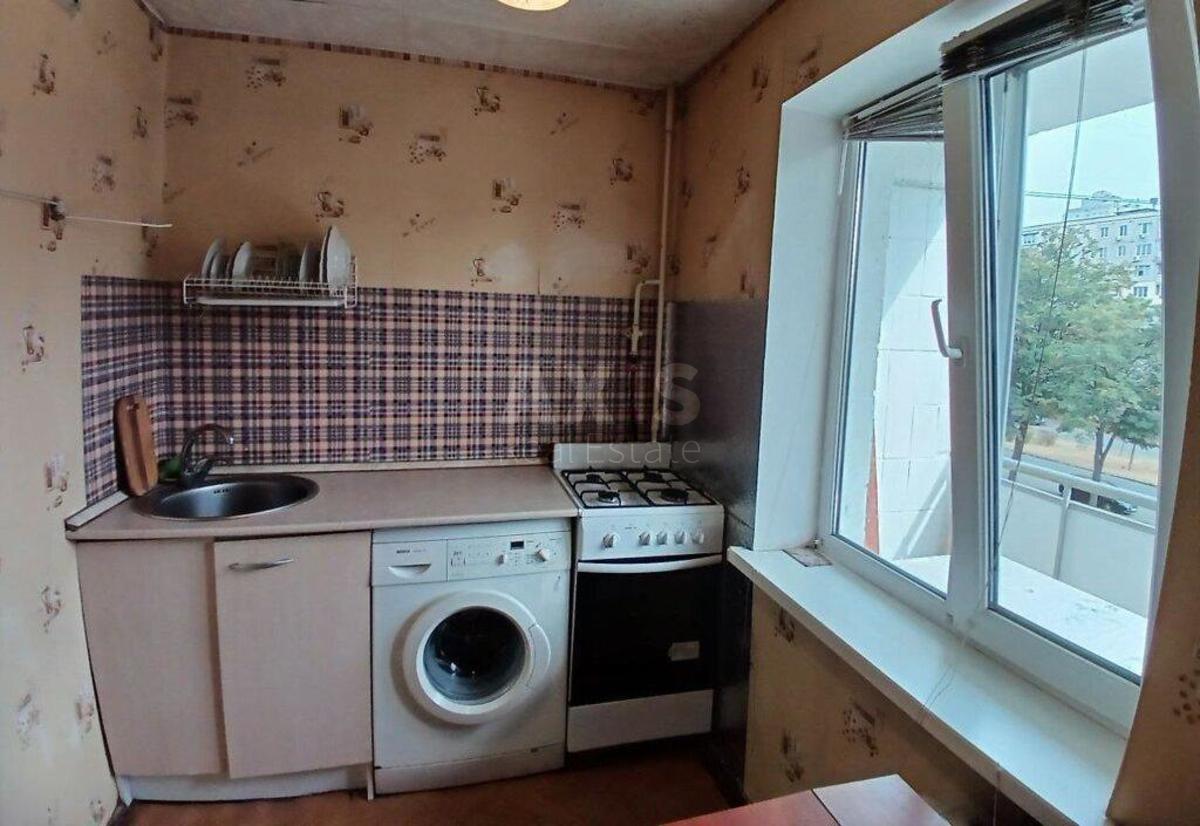 1k apartment vul. Petra Kalnyshevs'kogo 33