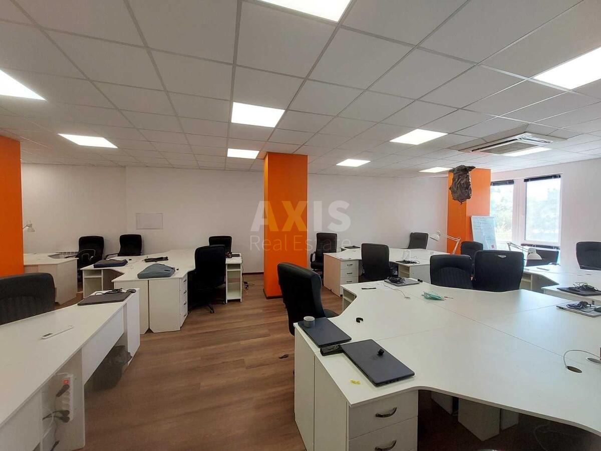 Office vul. Kostjantynivs'ka 75, 218m20
